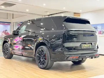 2025 Zeekr 9X с пробегом 9 000 км
