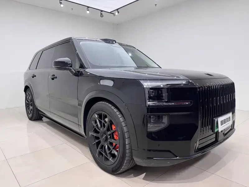 2025 Zeekr 9X с пробегом 6 000 км