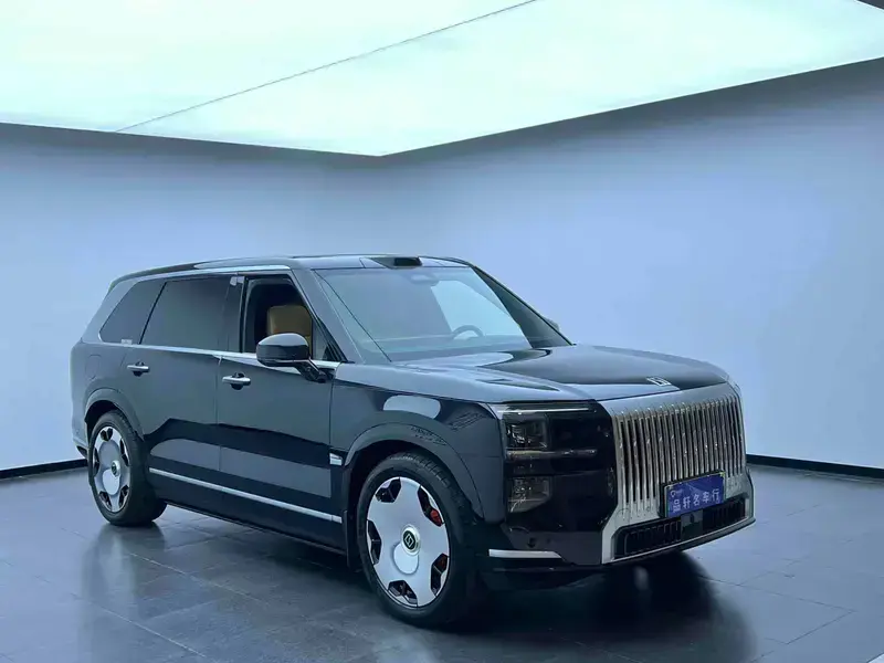 2025 Zeekr 9X с пробегом 22 000 км