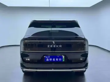 2025 Zeekr 9X с пробегом 22 000 км