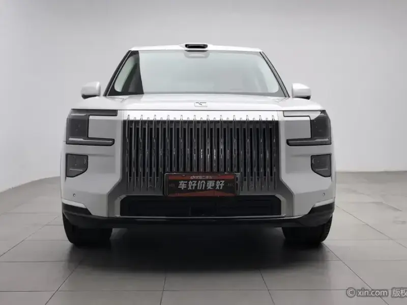 2025 Zeekr 9X с пробегом 50 100 км