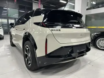 2025 Zeekr X с пробегом 36 000 км