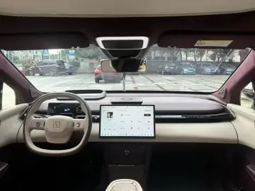 2024 Zeekr X с пробегом 23 000 км