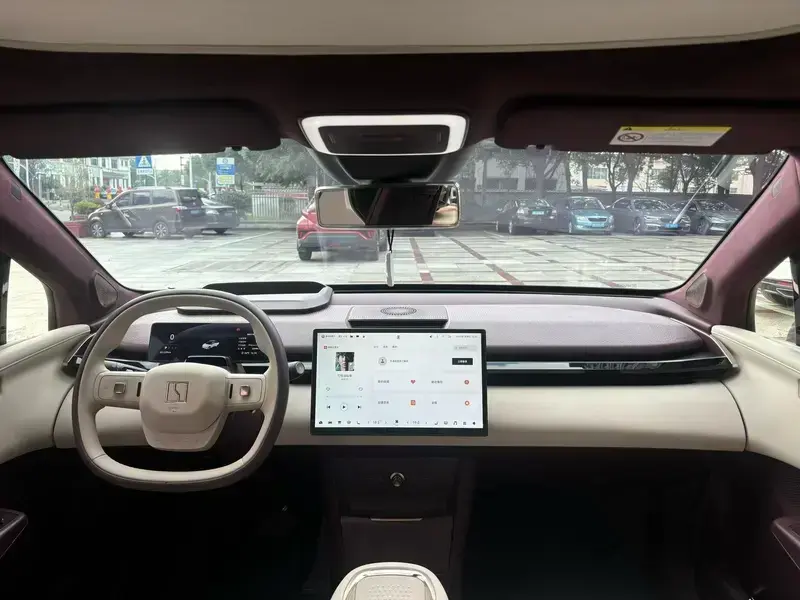 2024 Zeekr X с пробегом 23 000 км