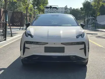 2025 Zeekr X с пробегом 5 000 км