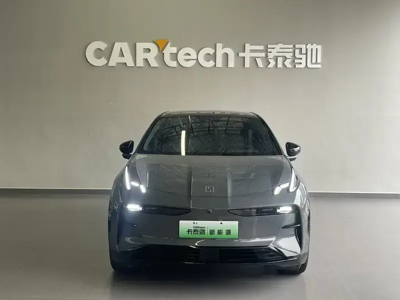2025 Zeekr X с пробегом 16 000 км