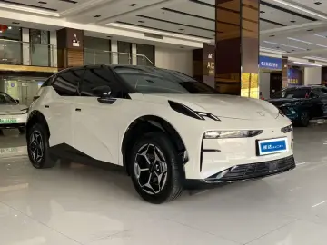 2025 Zeekr X с пробегом 29 200 км
