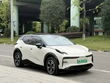 2025 Zeekr X с пробегом 5 000 км