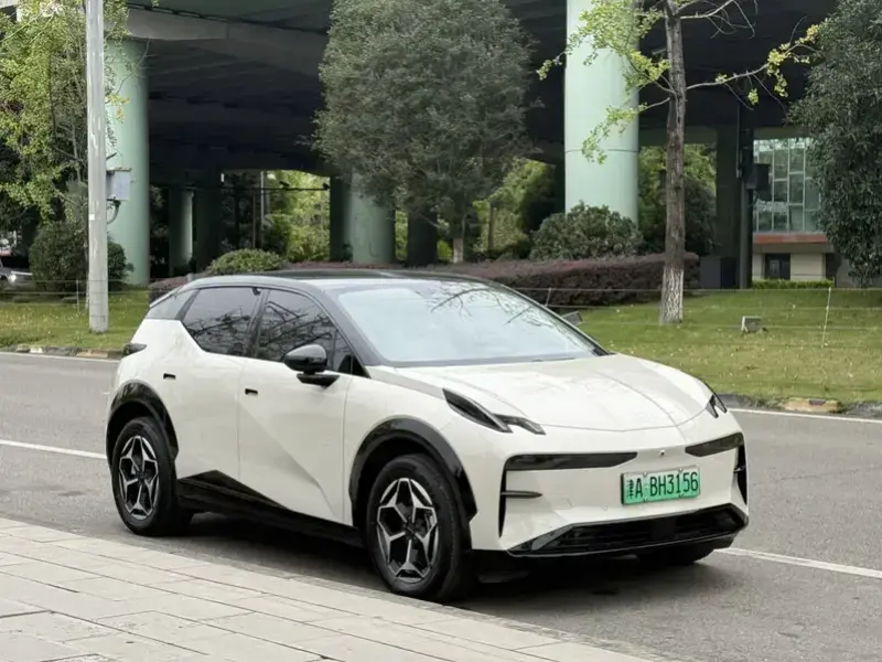 2025 Zeekr X с пробегом 5 000 км