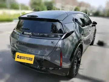 2024 Zeekr X с пробегом 50 500 км