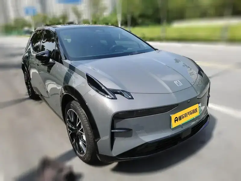 2024 Zeekr X с пробегом 50 500 км
