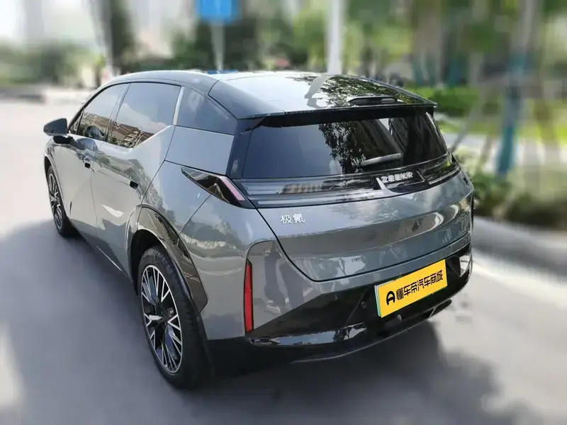 2024 Zeekr X с пробегом 50 500 км