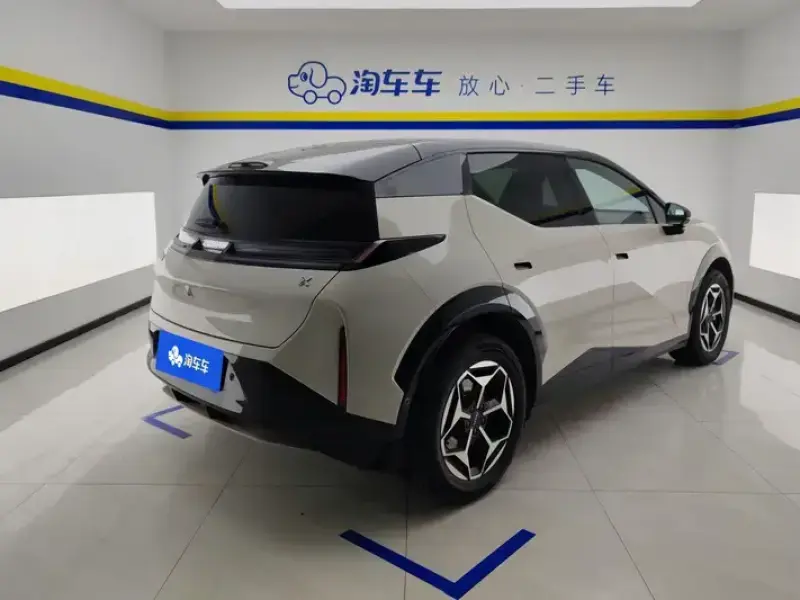 2025 Zeekr X с пробегом 46 000 км