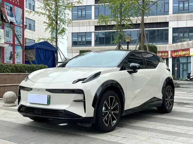 2025 Zeekr X с пробегом 21 000 км