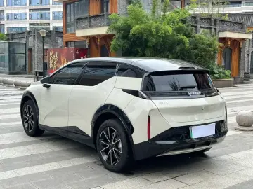 2025 Zeekr X с пробегом 21 000 км