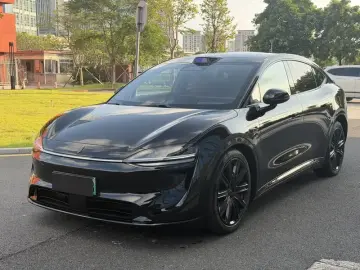 Luxeed R7
