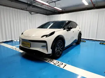 2024 Zeekr X с пробегом 23 800 км