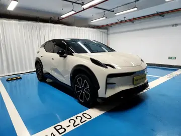 2024 Zeekr X с пробегом 23 800 км