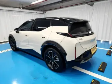 2024 Zeekr X с пробегом 23 800 км