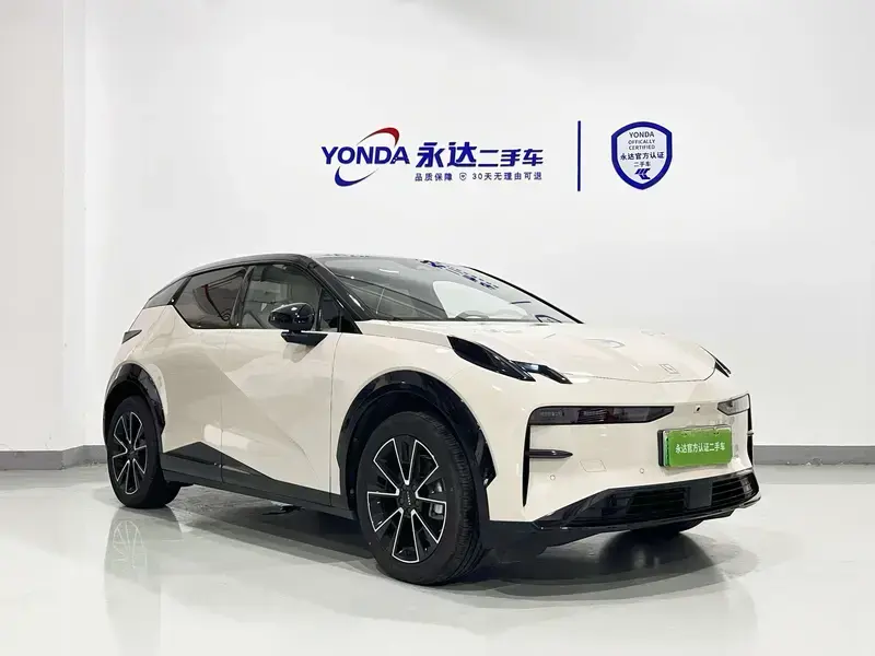 2025 Zeekr X с пробегом 2 600 км