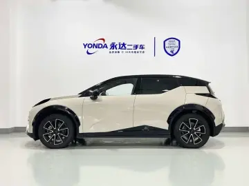 2025 Zeekr X с пробегом 2 600 км