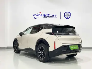 2025 Zeekr X с пробегом 2 600 км