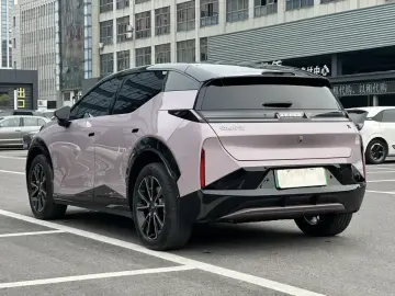 2024 Zeekr X с пробегом 24 000 км