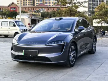 Luxeed R7