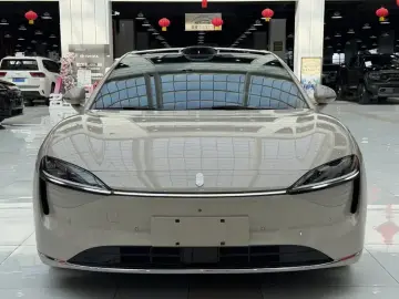 2025 Luxeed S7 с пробегом 19 000 км