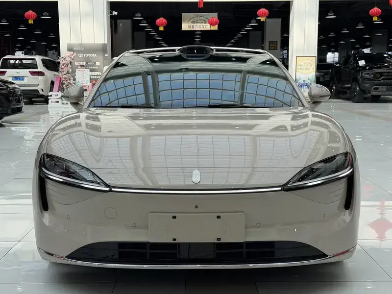 2025 Luxeed S7 с пробегом 19 000 км