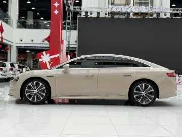 2025 Luxeed S7 с пробегом 19 000 км