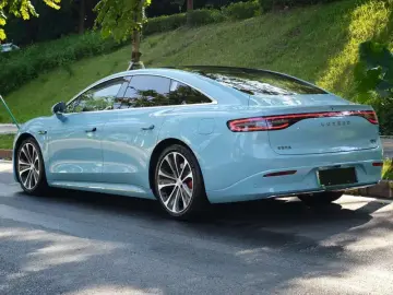 2025 Luxeed S7 с пробегом 15 000 км