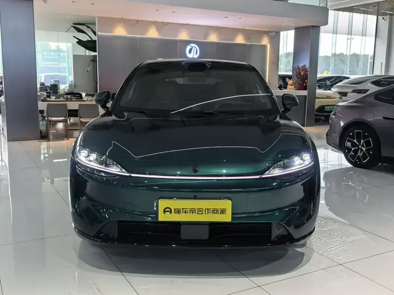 2026 Luxeed R7 с пробегом 9 600 км