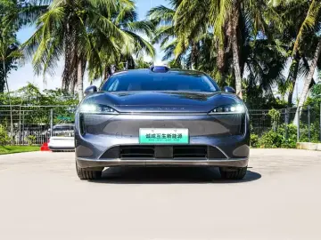 2024 Luxeed R7 с пробегом 19 000 км