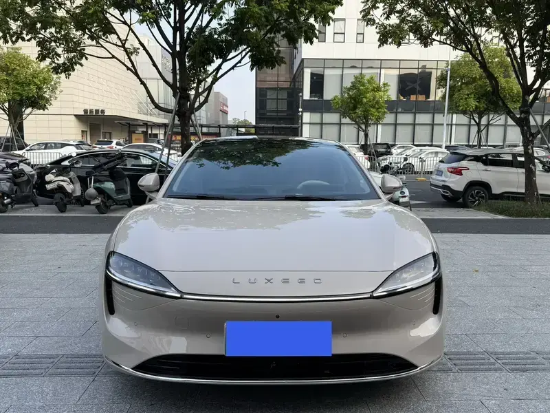 2025 Luxeed S7 с пробегом 18 000 км
