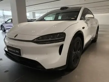 Luxeed R7