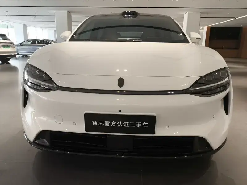 2026 Luxeed R7 с пробегом 15 000 км