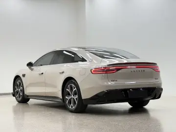 2025 Luxeed S7 с пробегом 10 100 км