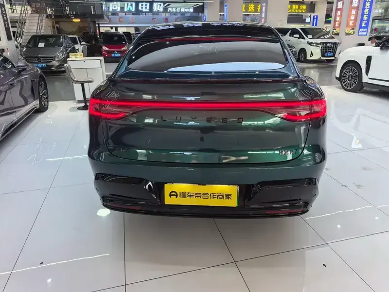 2026 Luxeed R7 с пробегом 9 700 км