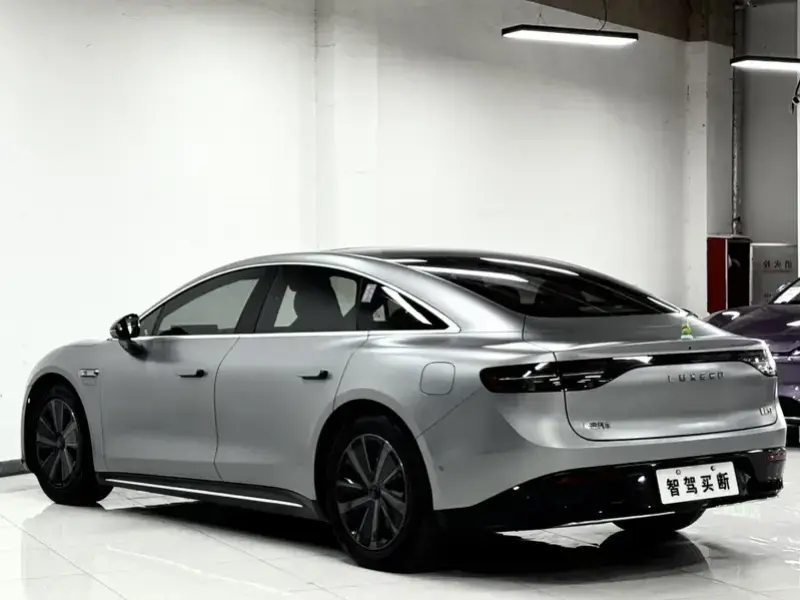 2024 Luxeed S7 с пробегом 10 000 км