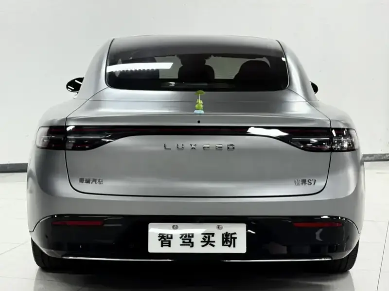 2024 Luxeed S7 с пробегом 10 000 км