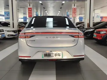 2022 Aion S с пробегом 63 000 км