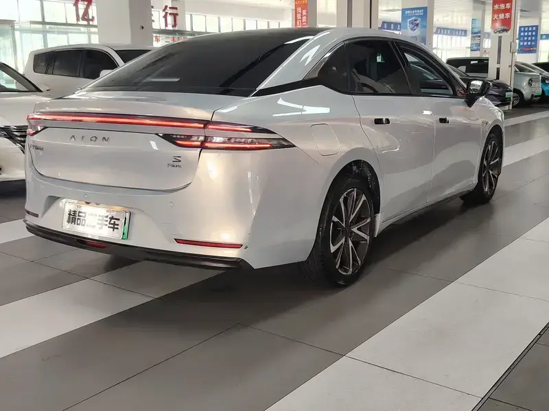 2022 Aion S с пробегом 63 000 км