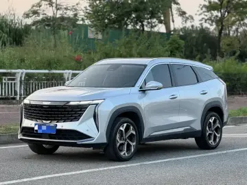 2023 Geely Boyue L с пробегом 29 000 км