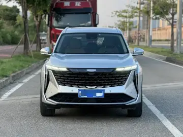 2023 Geely Boyue L с пробегом 29 000 км