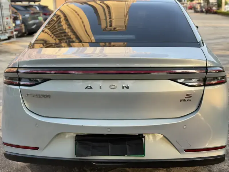 2021 Aion S с пробегом 100 000 км