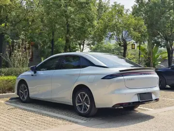 2023 Aion S с пробегом 41 000 км