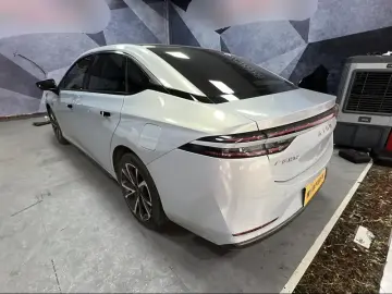 2022 Aion S с пробегом 82 800 км