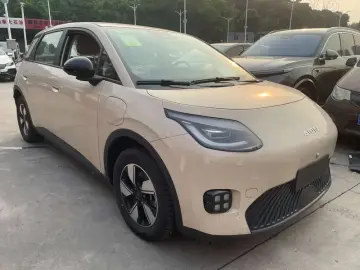 2025 Aion UT с пробегом 100 км