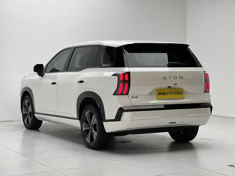 2026 Aion V с пробегом 16 800 км